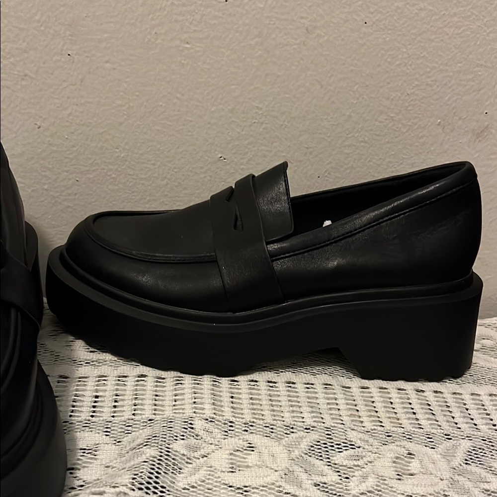 Wild Fable Black Chunky Sole Loafers NWT - Picture 2 of 4